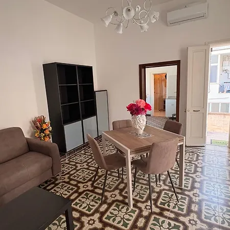Apartman Terrazza Ariosto House *